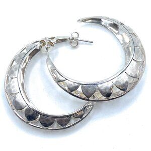 P3129 Silpada PARAGON Post Earrings